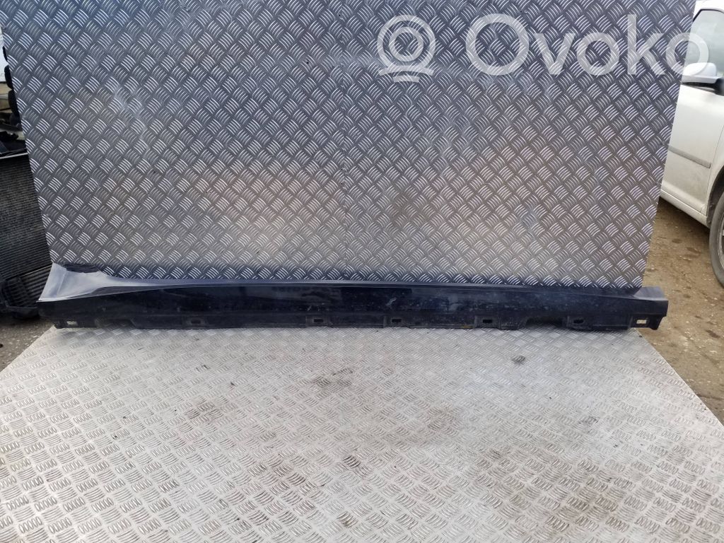 Sill   8W8853860F