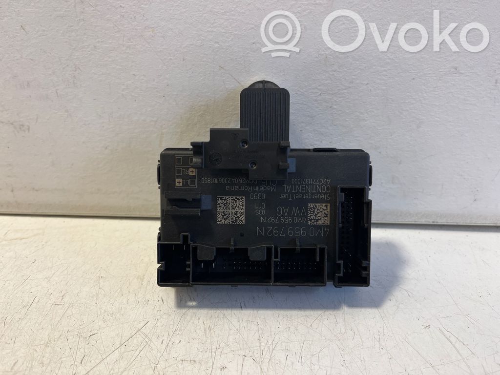Porsche Taycan 9J1 Unité de commande module de porte 