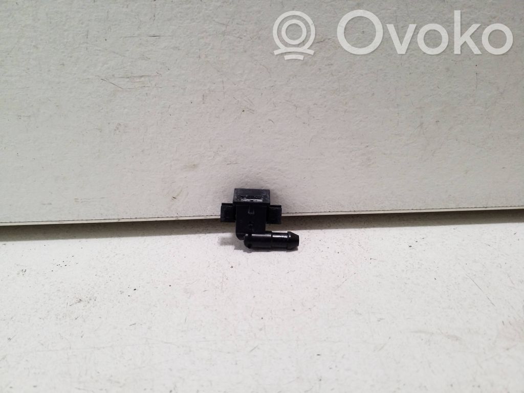 Mercedes-Benz GLB X247 Ugello a spruzzo lavavetri per lunotto posteriore