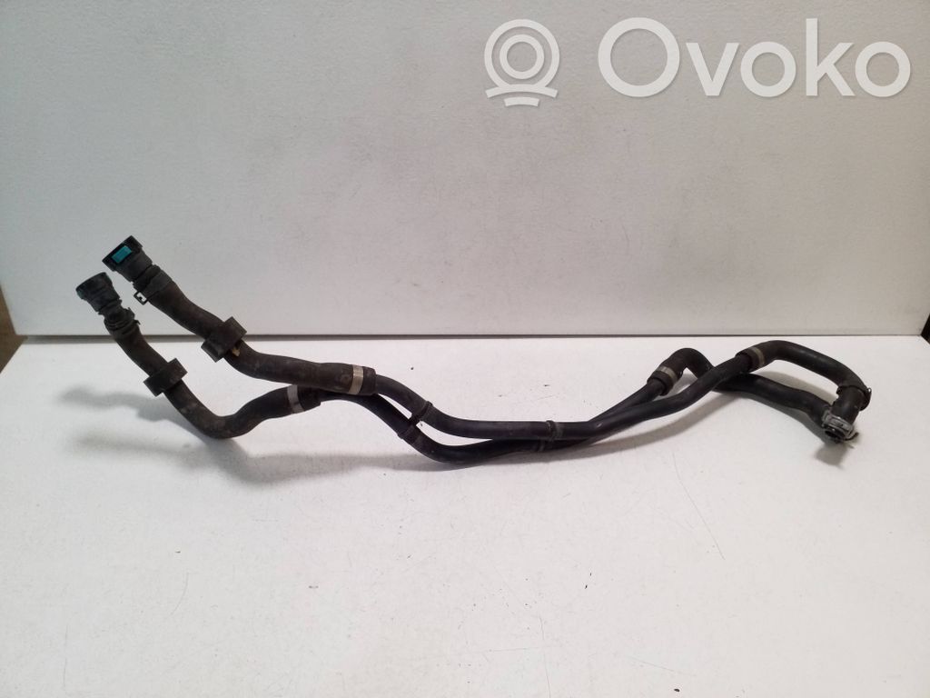 Polestar 2 Tubo flessibile del liquido di raffreddamento del motore 
