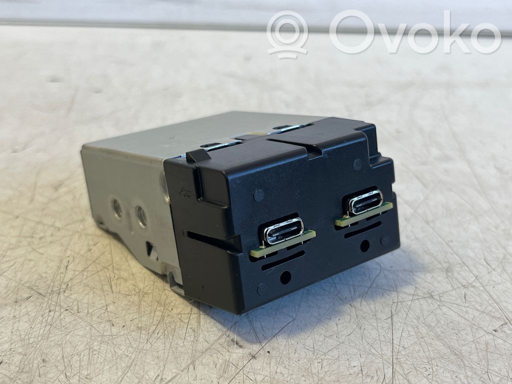 Polestar 2 Enchufe conector USB 