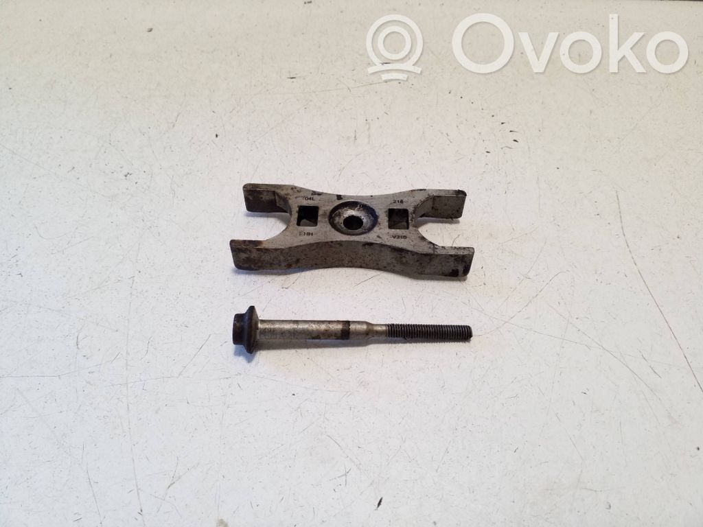 Volkswagen Crafter Bridă fixare injector 