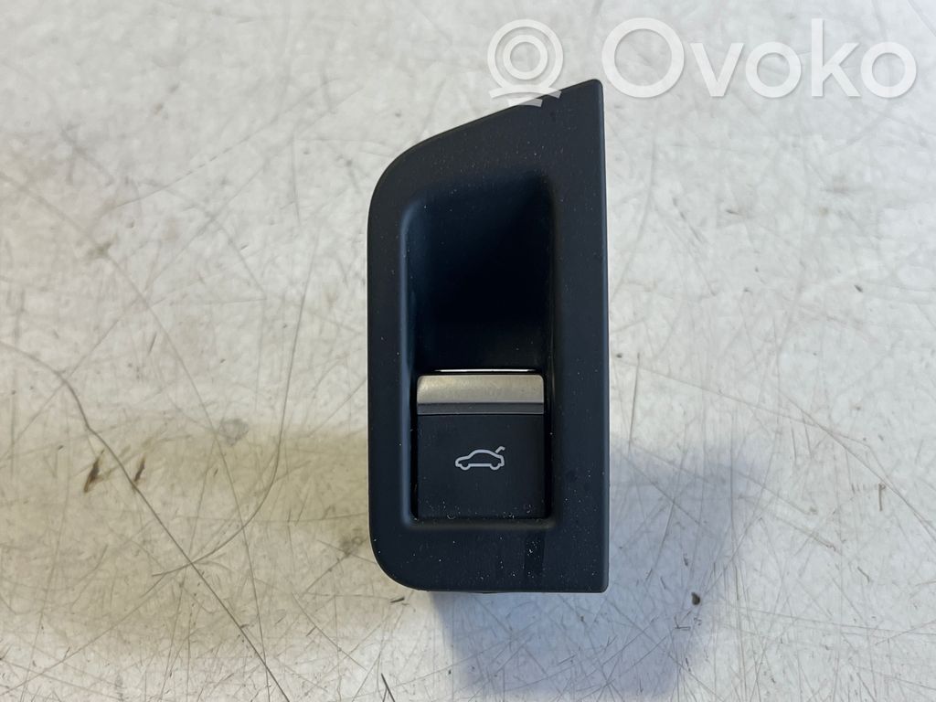Interruptor para abrir la puerta trasera   4M1959829