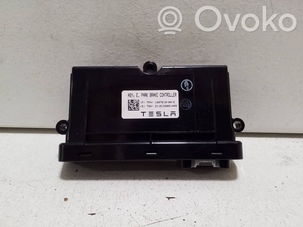 Module de commande de frein à main   100761800E