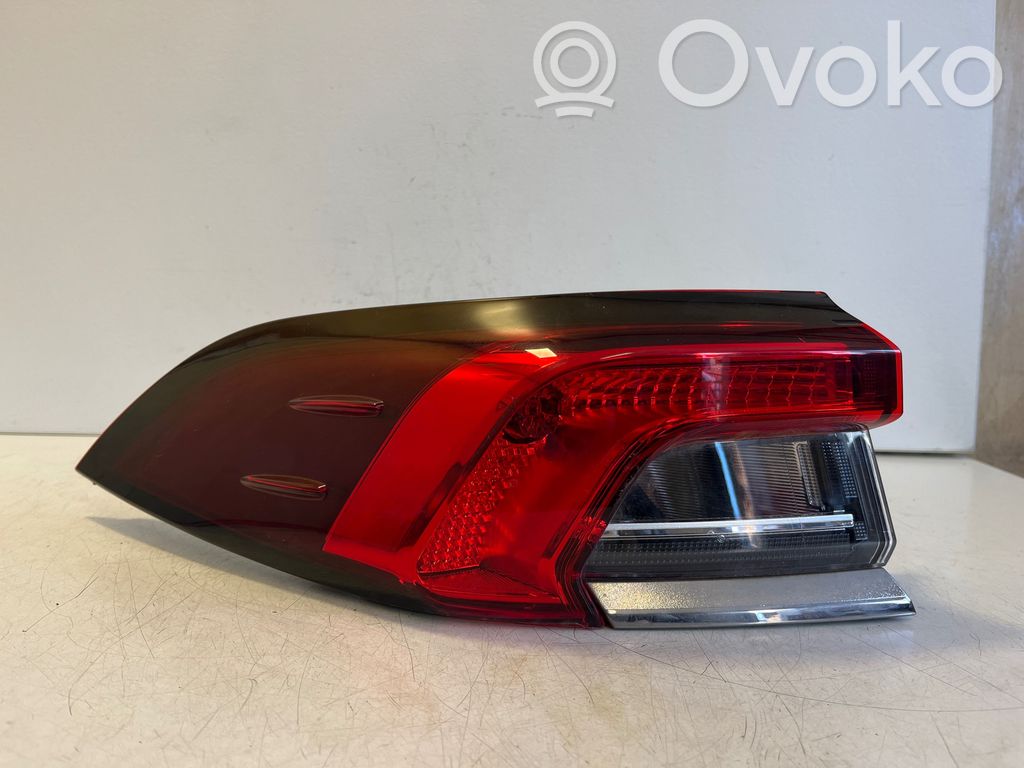 Toyota Corolla E210 E21 Luz trasera/de freno 