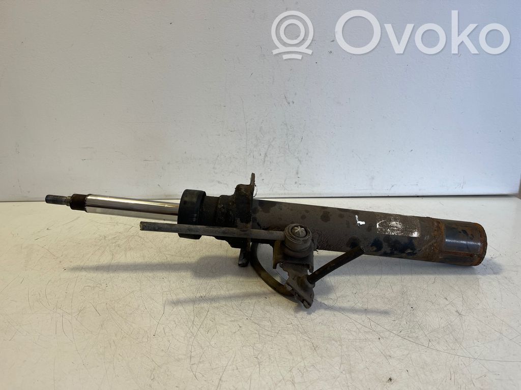BMW X3 F25 Etuiskunvaimennin 