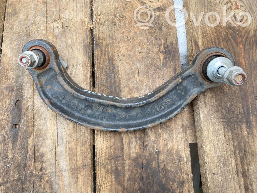 Ford Mustang VI Querlenker Achsschenkel hinten 