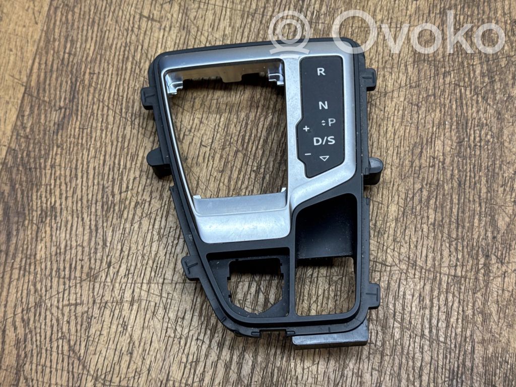 Audi Q5 SQ5 FY Pavarų perjungimo svirties apdaila (plastikinė) 