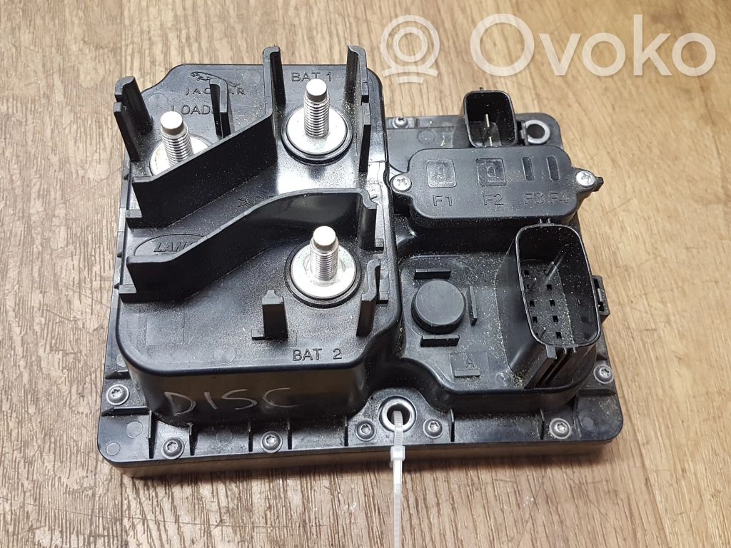Land Rover Discovery 5 Voltage converter/converter module 