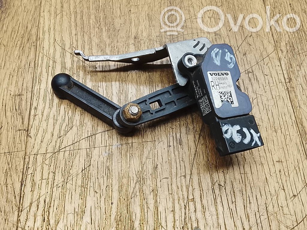 Volvo XC90 Rear air suspension level height sensor 