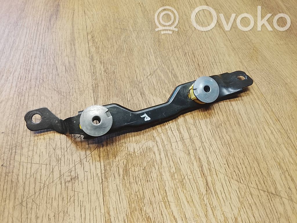 Porsche Macan (95B) Headlight/headlamp mounting bracket 