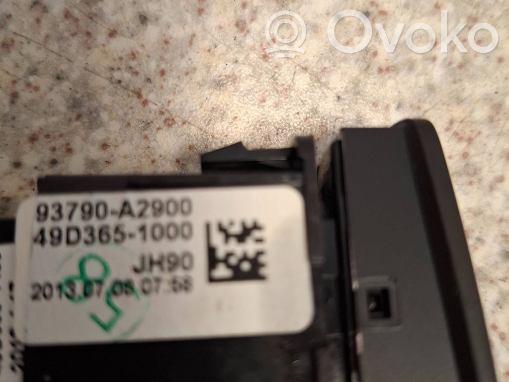 KIA Ceed Hazard light switch 