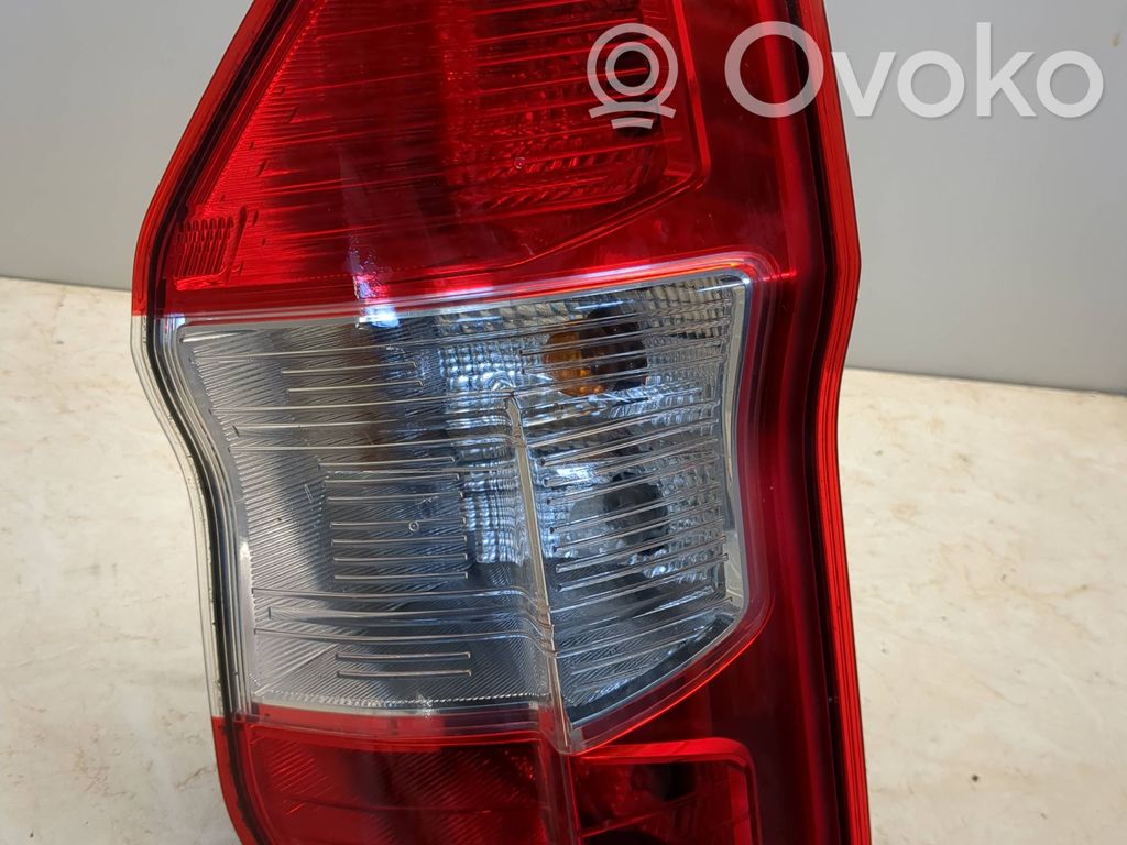 Ford Transit Courier Takavalot 