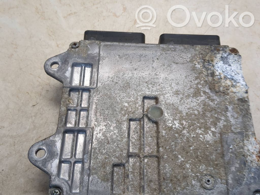 Mitsubishi Colt Engine control unit/module 