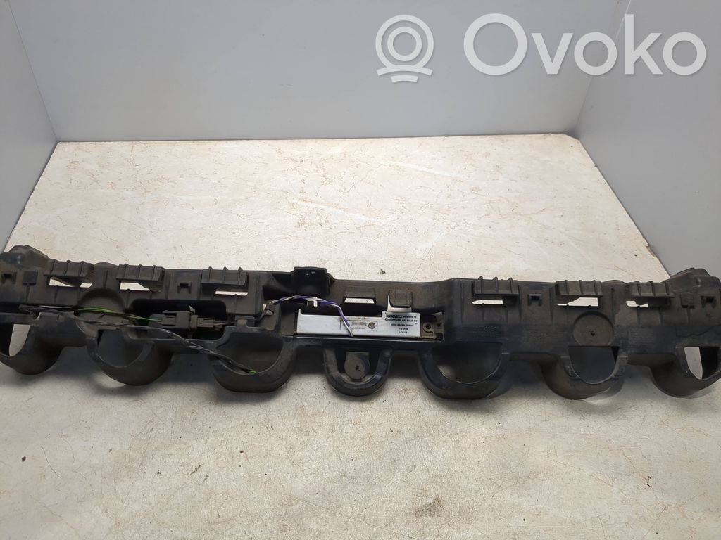 Renault Clio IV Support de pare-chocs arrière 