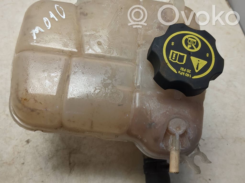 Opel Astra J Aušinimo skysčio išsiplėtimo bakelis 