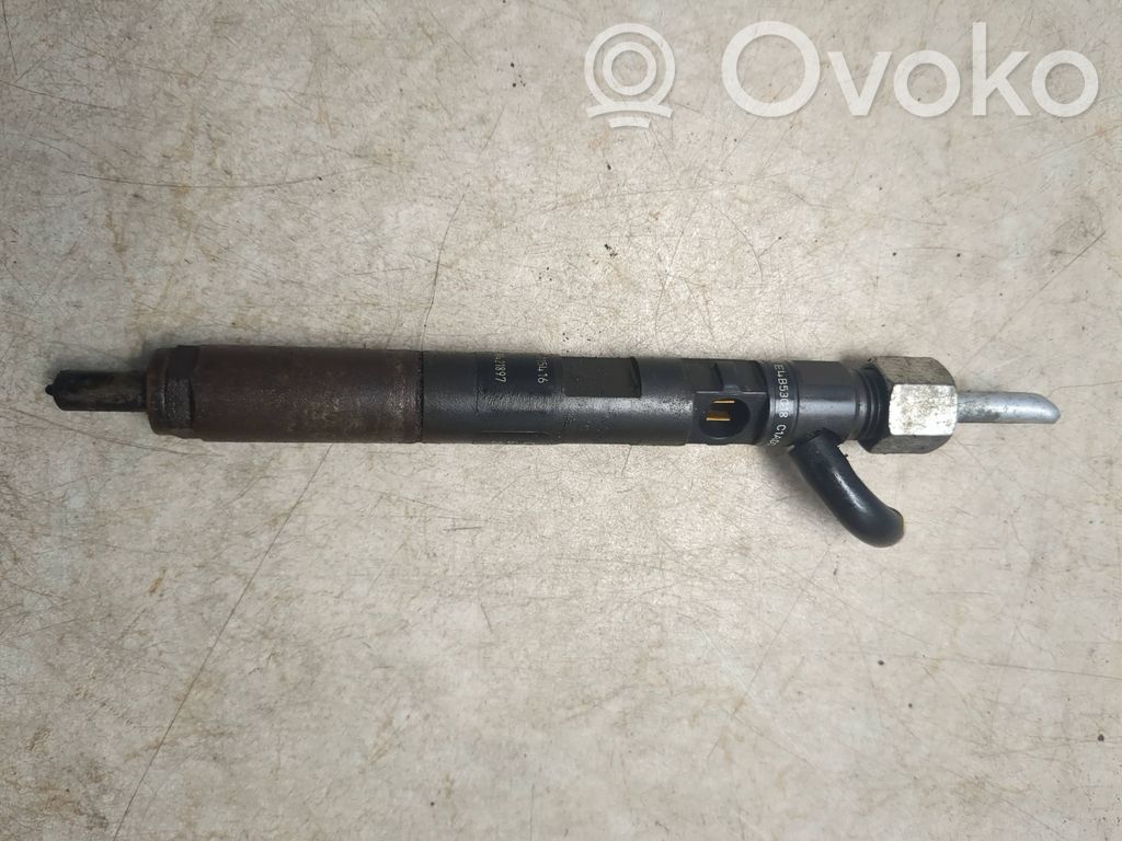Inyector de combustible   8200815416,H8200421897