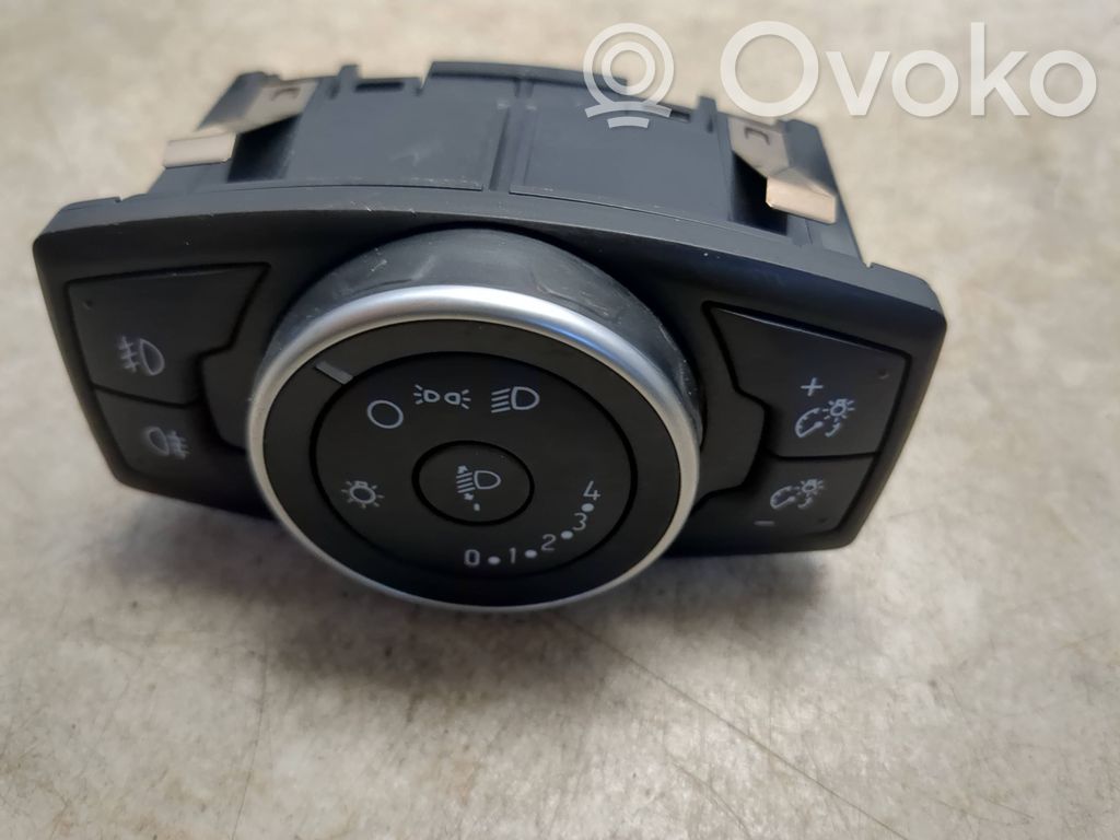 Ford Focus Light switch 
