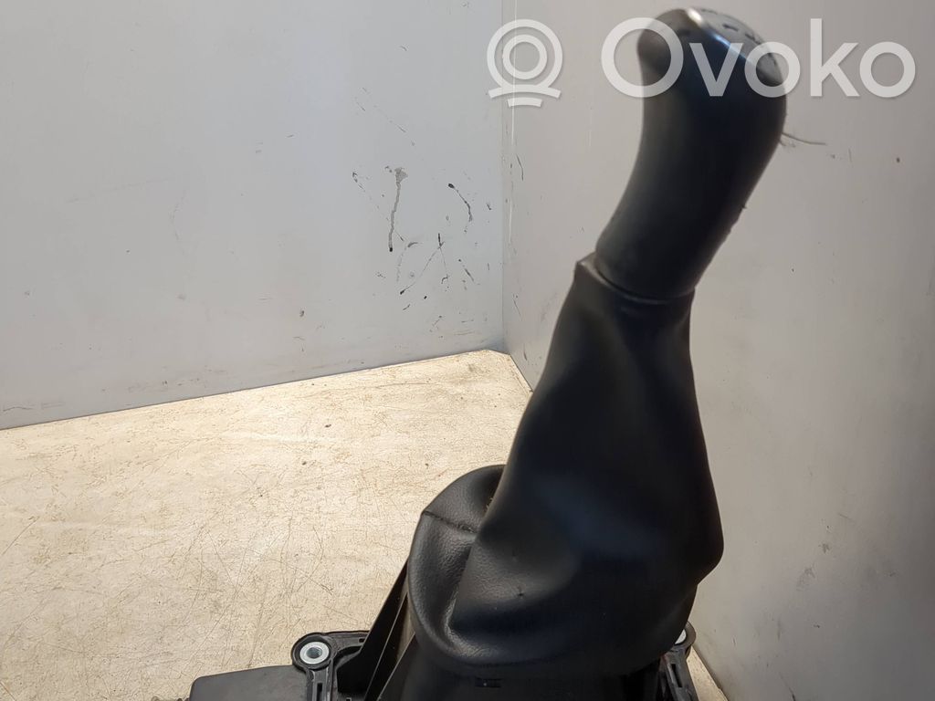 Dacia Sandero Sélecteur boîte de vitesse 