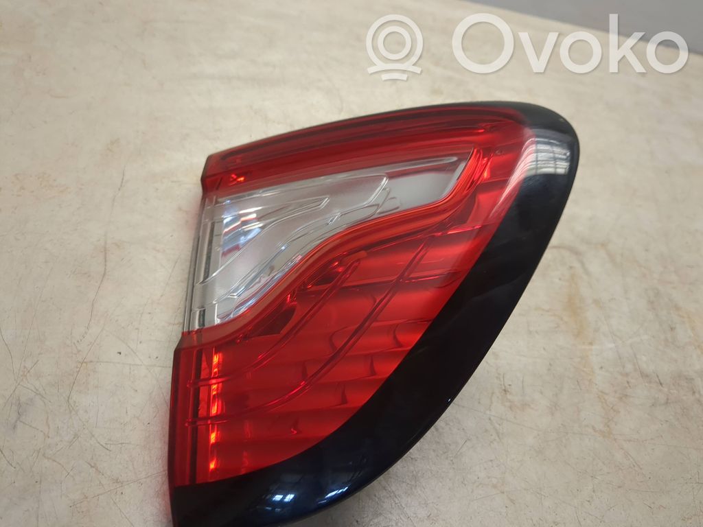 Renault Captur Takaluukun takavalot 