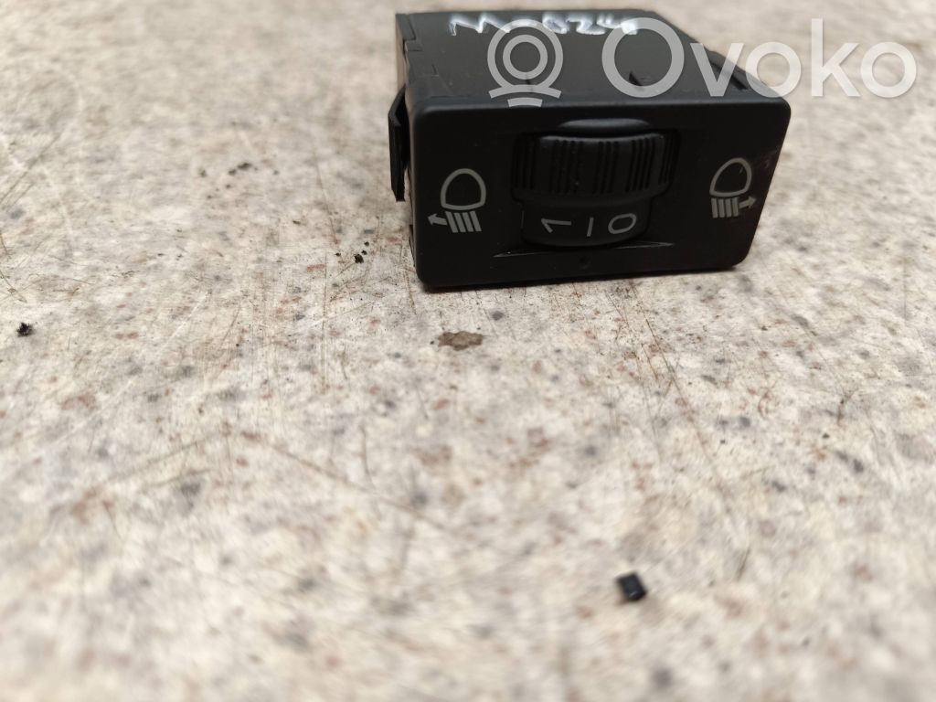 Citroen DS3 Headlight level height control switch 