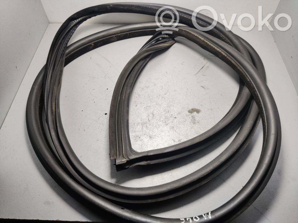 BMW 3 E92 E93 Rubber seal front door (on door) 