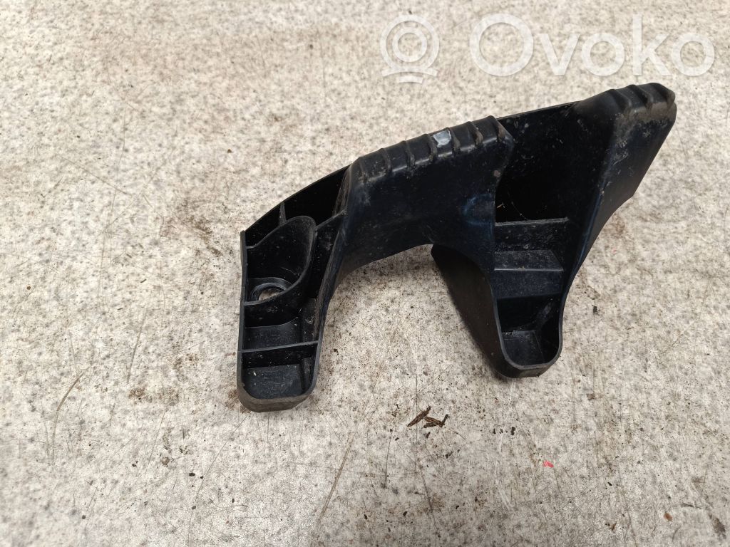 Subaru Outback (BS) Aizmugurējā bufera montāžas kronšteins 