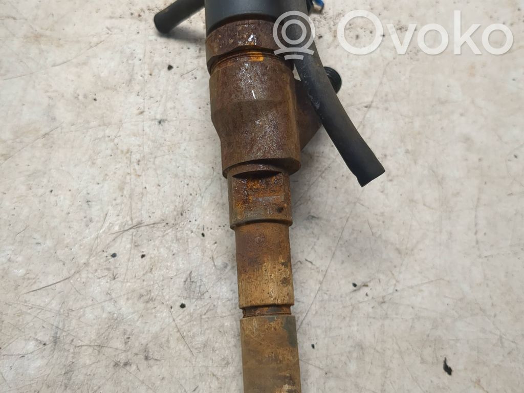 Peugeot 206 Fuel injector 