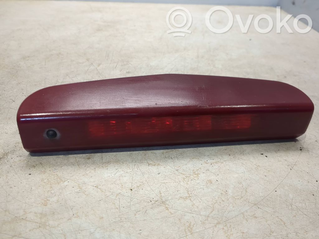 Opel Corsa E Papildomas stop žibintas 