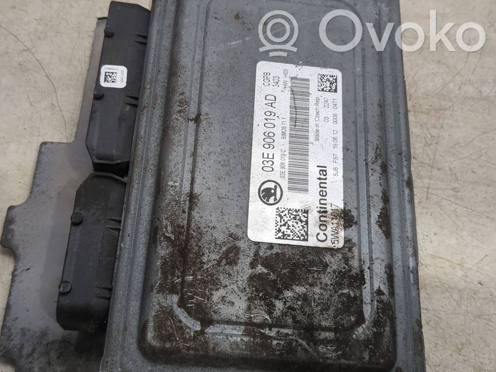 Skoda Fabia Mk2 (5J) Engine control unit/module 