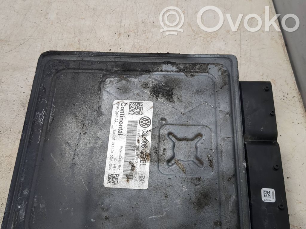 Volkswagen Polo V 6R Engine control unit/module 
