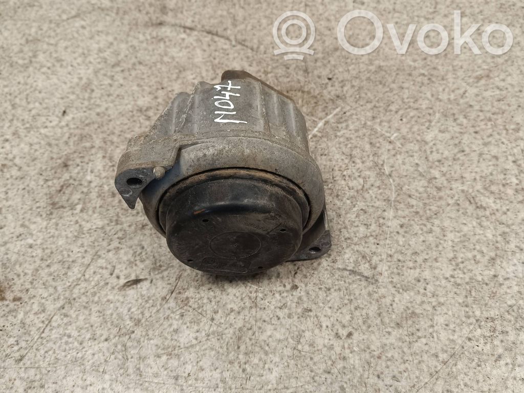Engine mount bracket   13981112