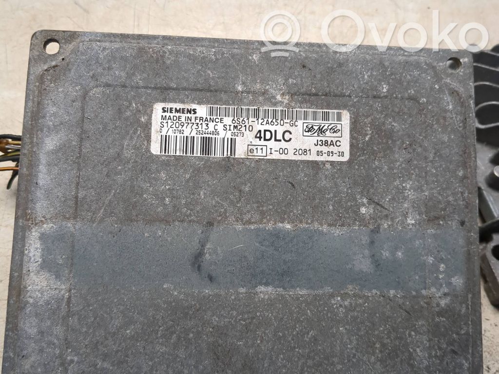 Ford Fiesta Engine control unit/module 