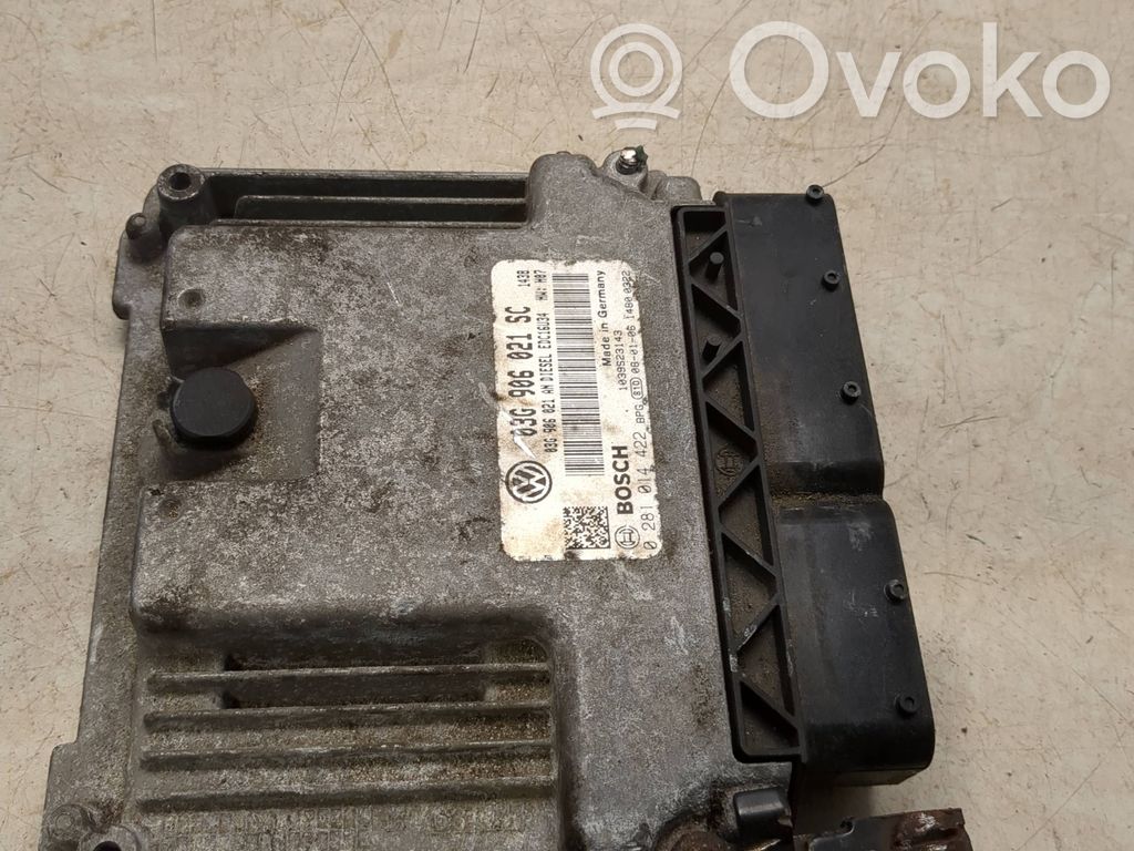 Volkswagen PASSAT B6 Engine control unit/module 