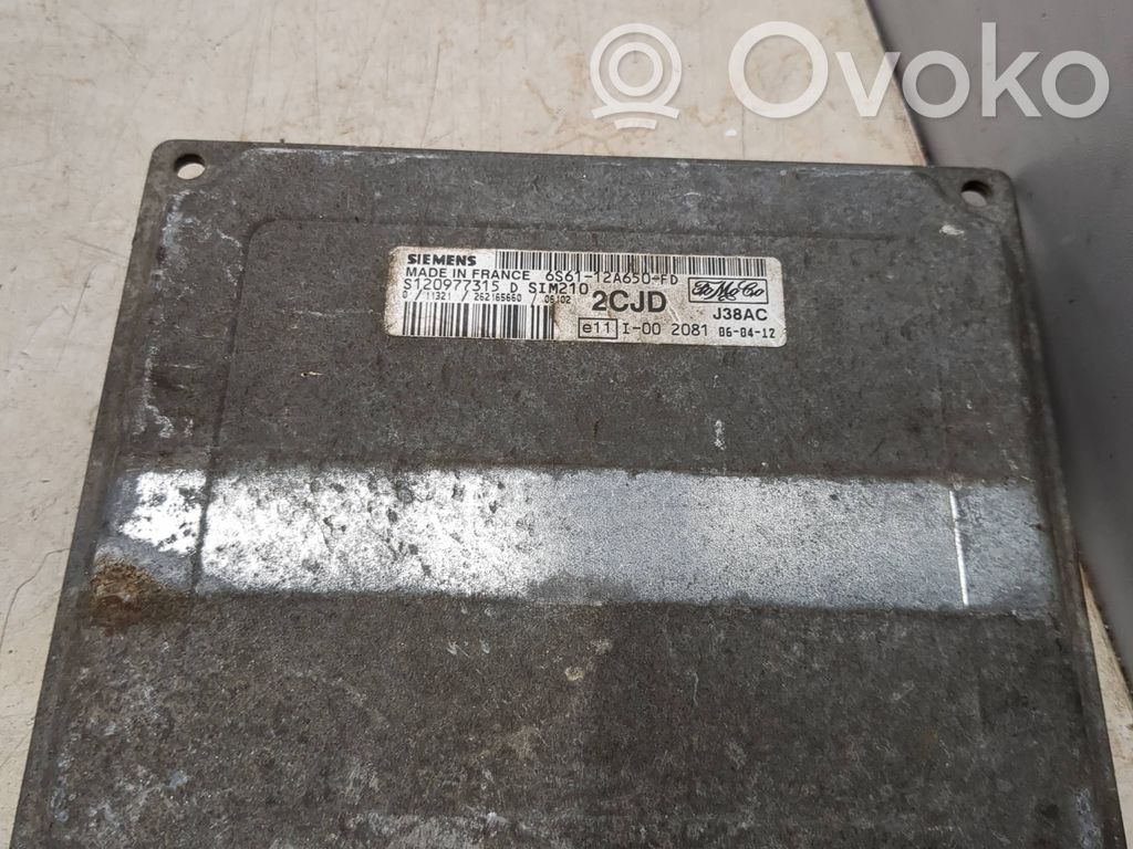 Ford Fiesta Engine control unit/module 