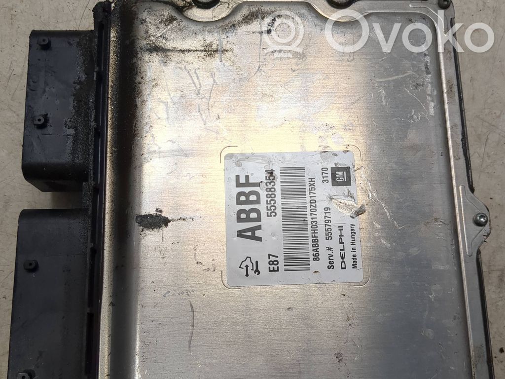 Opel Meriva B Engine control unit/module 