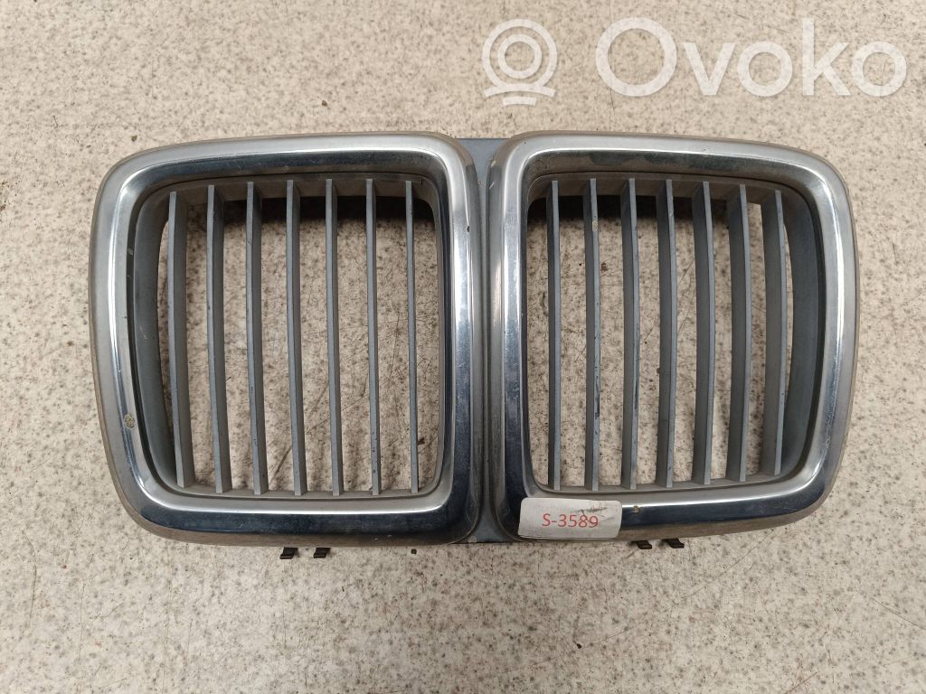 BMW 7 E32 Front grill 