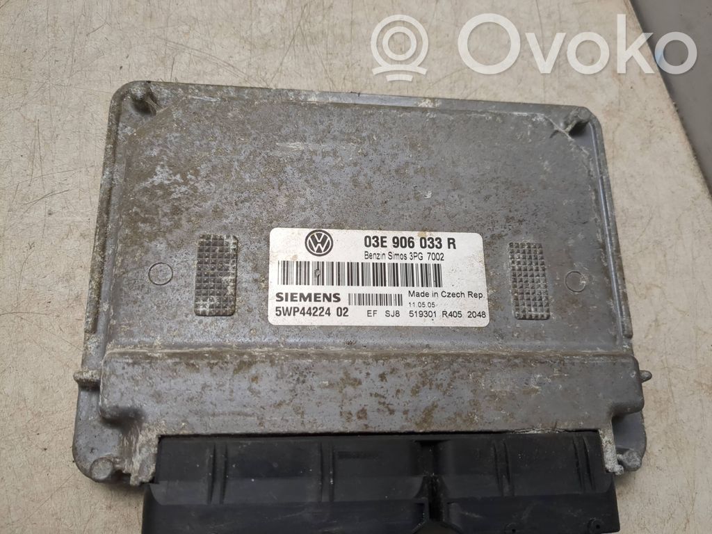Engine control unit/module   03E906033R,3PG7002,5WP4422402