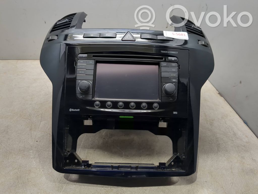 Vauxhall Zafira C Panel / Radioodtwarzacz CD/DVD/GPS 