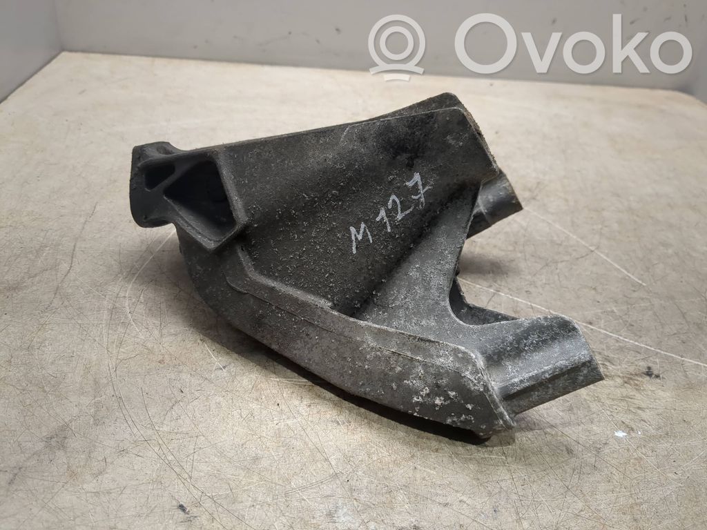 Audi A5 8T 8F Engine mounting bracket 