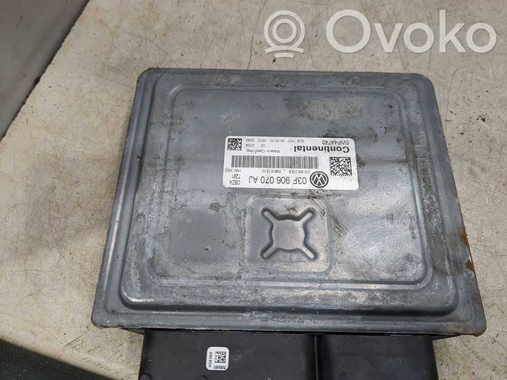 Volkswagen Golf VI Engine control unit/module 