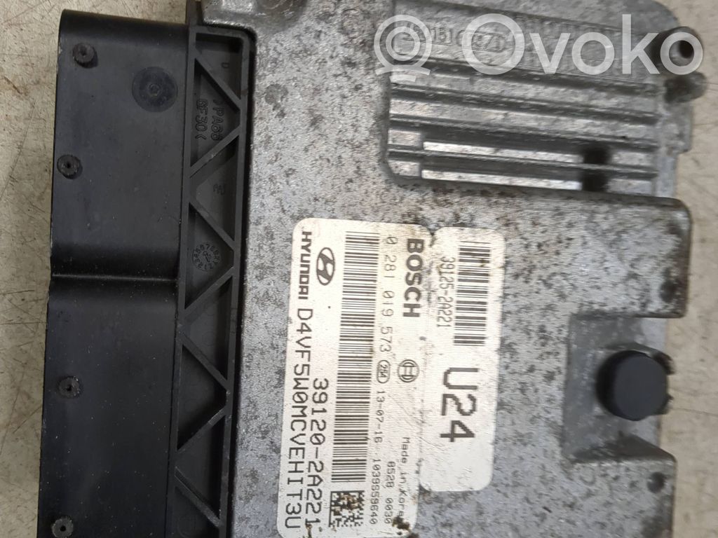 Hyundai i40 Engine control unit/module 
