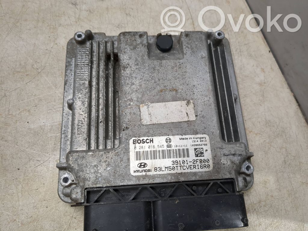 Hyundai ix35 Engine control unit/module 