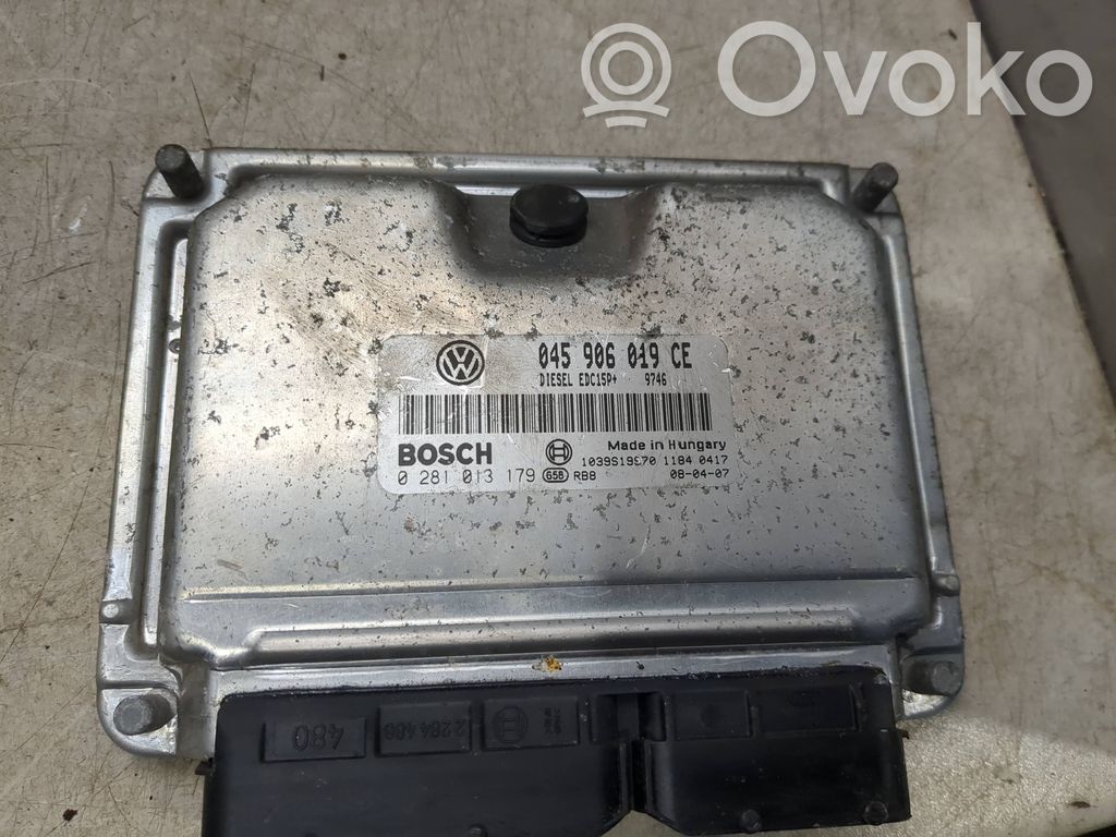 Volkswagen Golf IV Engine control unit/module 