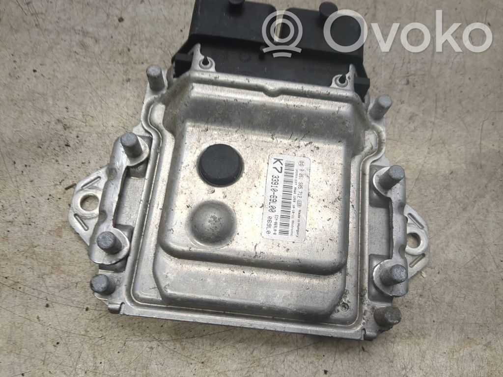 Suzuki Swift II Engine control unit/module 