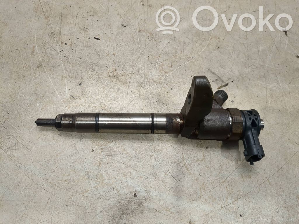 Hyundai i30 Inyector de combustible 
