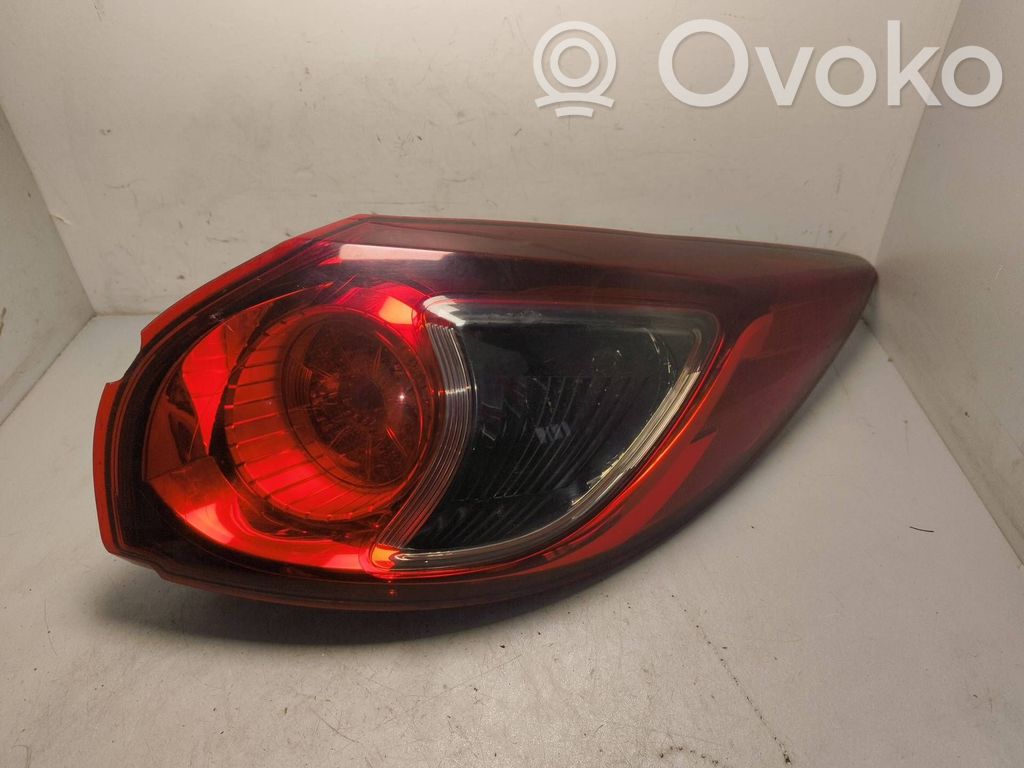 Mazda CX-5 Aizmugurējais lukturis virsbūvē 