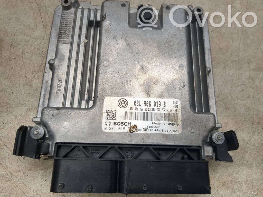 Audi Q5 SQ5 8R Engine control unit/module 
