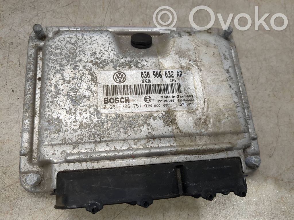 Engine control unit/module   030906032AP,0261206751,26SA0000