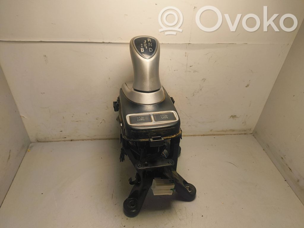 Mitsubishi Outlander Gear shifter/selector 